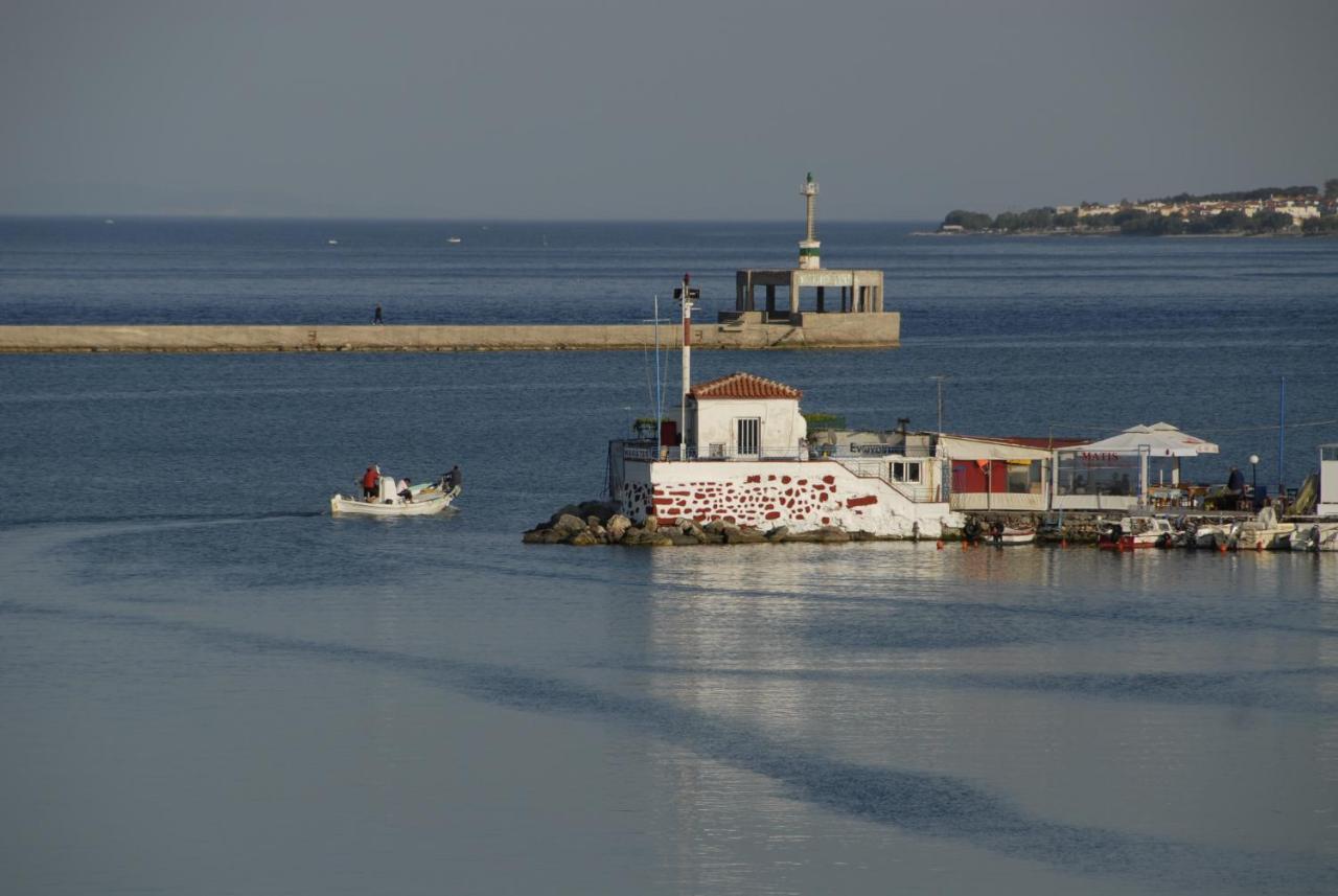 Hotel Sappho Mytilíni Buitenkant foto